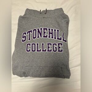 stonehill college hoodie size L